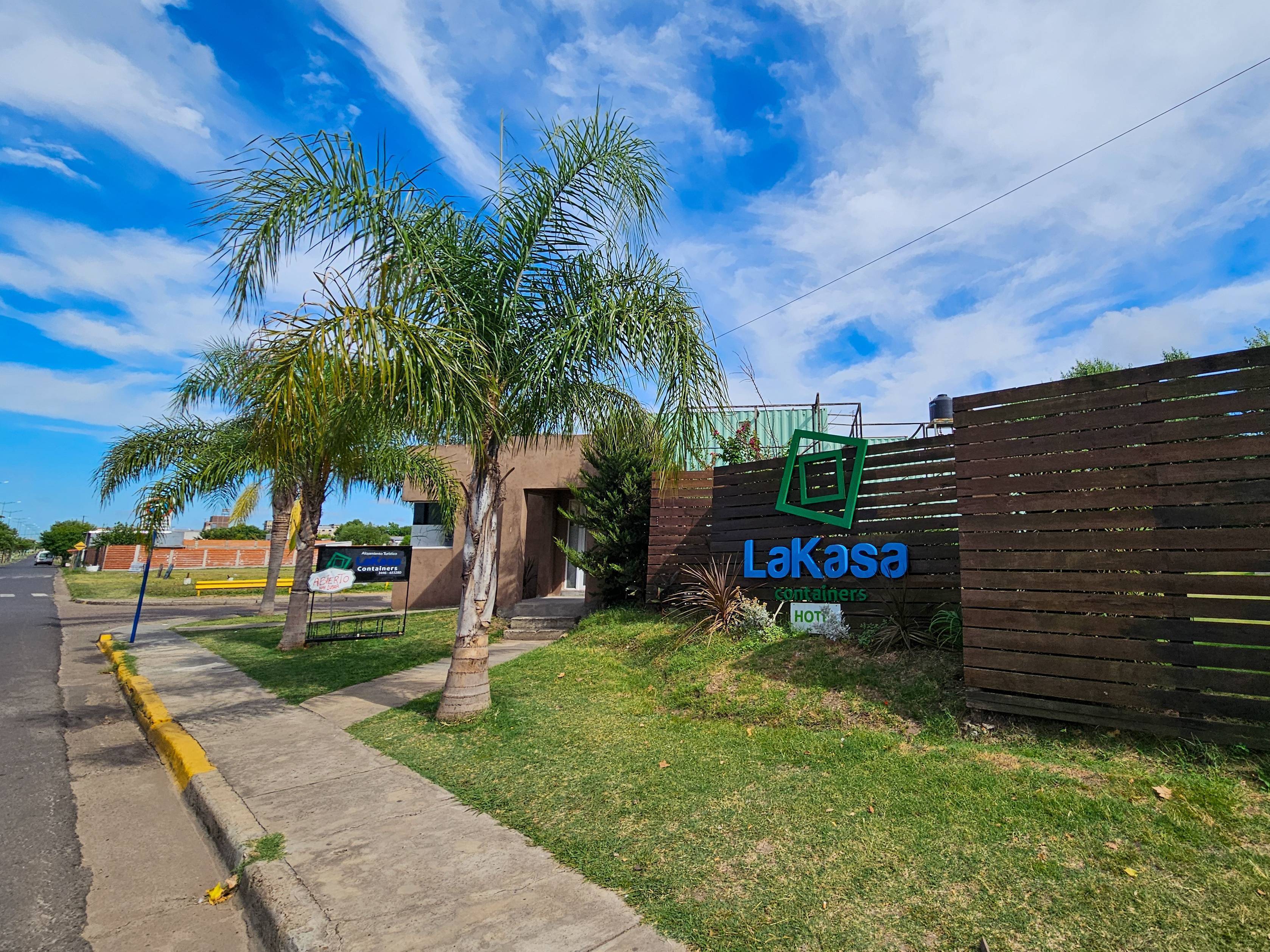 Imagen de Lakasa Hotel Containers 