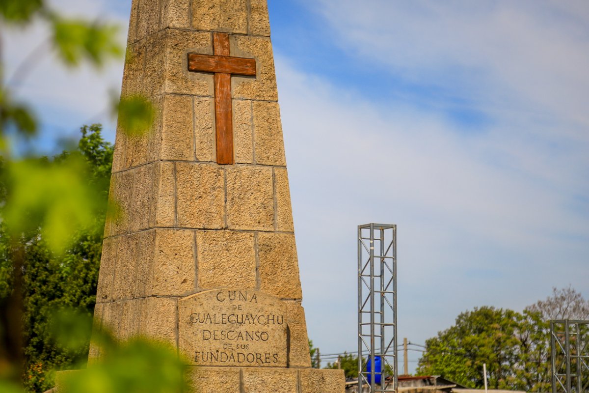 Monumento a los Antepasados